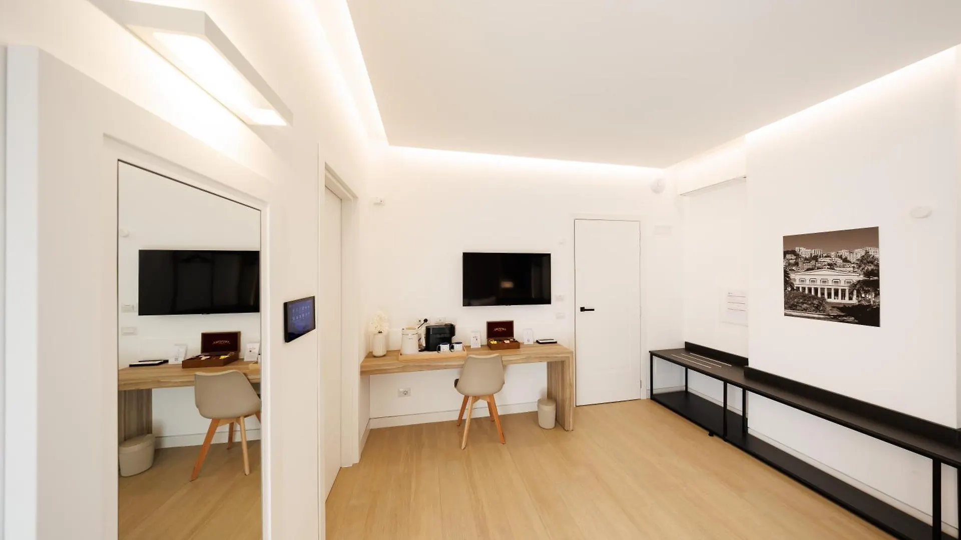 Arya Guest House Napoli Italia