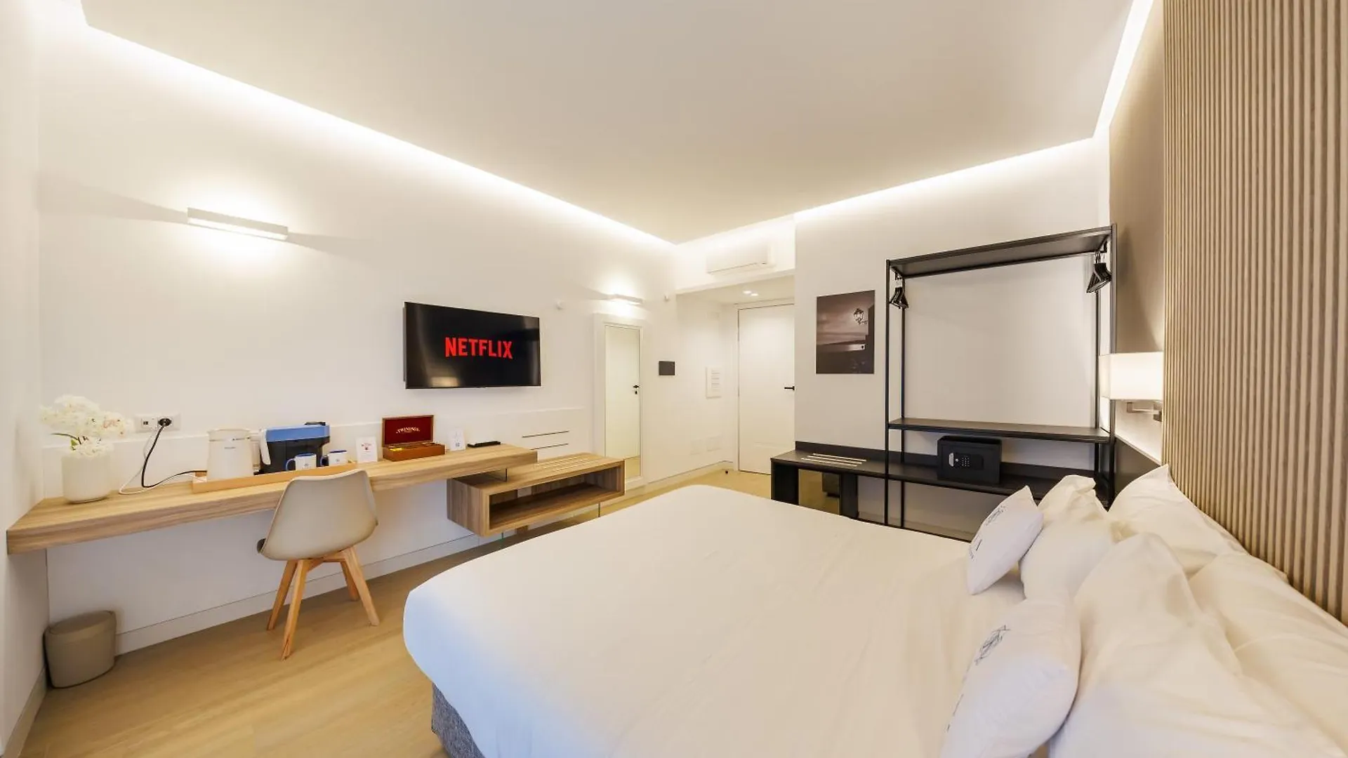 Arya Guest House Napoli 0*,  Italia