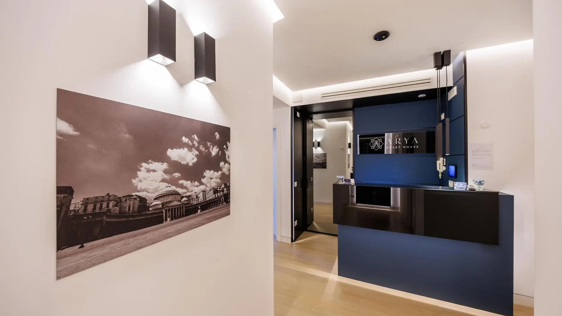 Arya Guest House Napoli Italia
