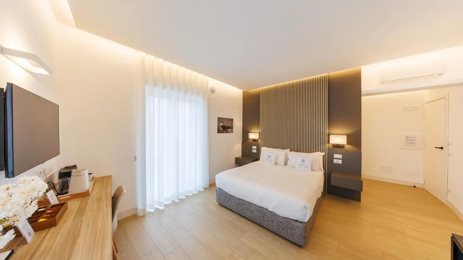 Arya Guest House Napoli Italia